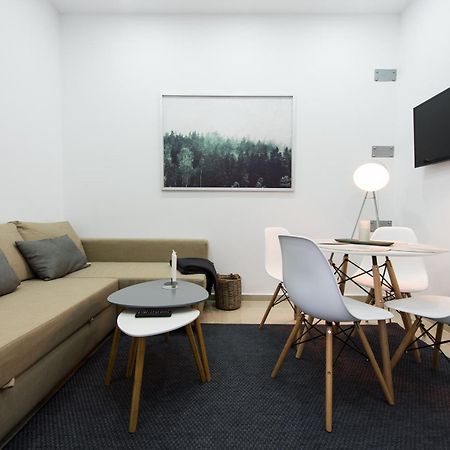 Gorgeous Brasov Flat With Patio And Mountain Views Apartamento Exterior foto